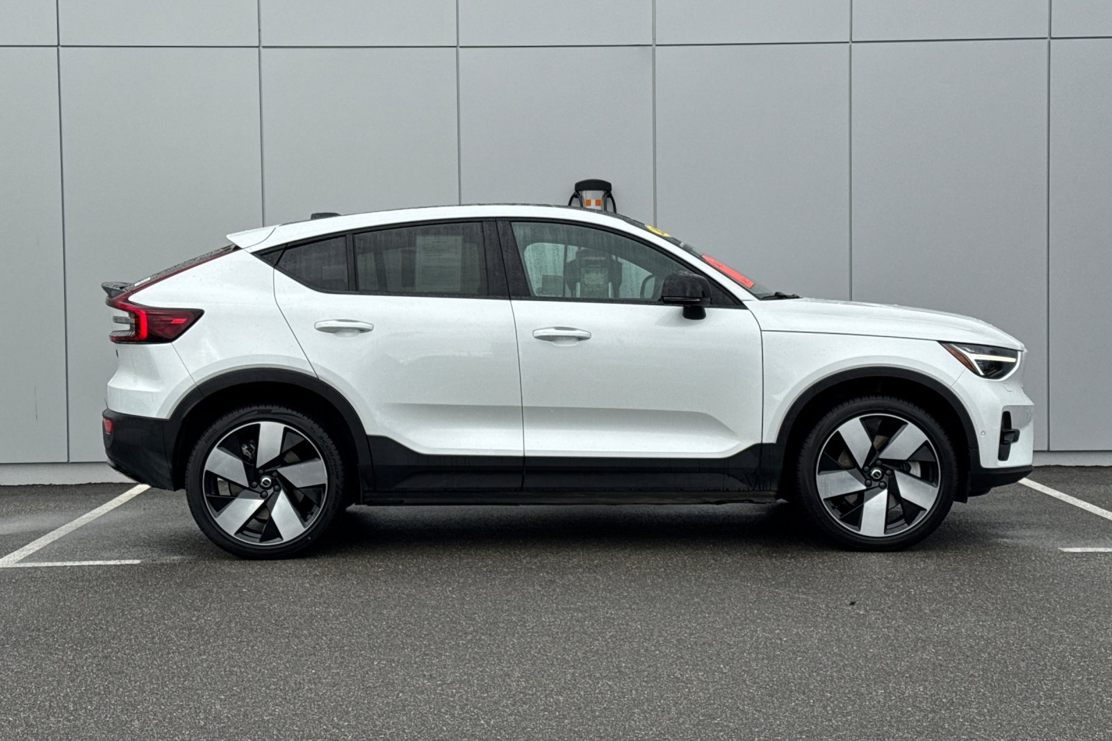 Used 2023 White Volvo Ultimate image 6