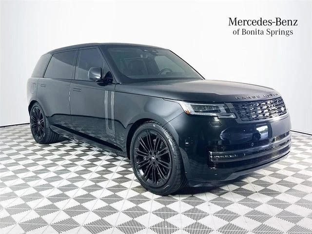 Used 2024  Land Rover Autobiography image 1