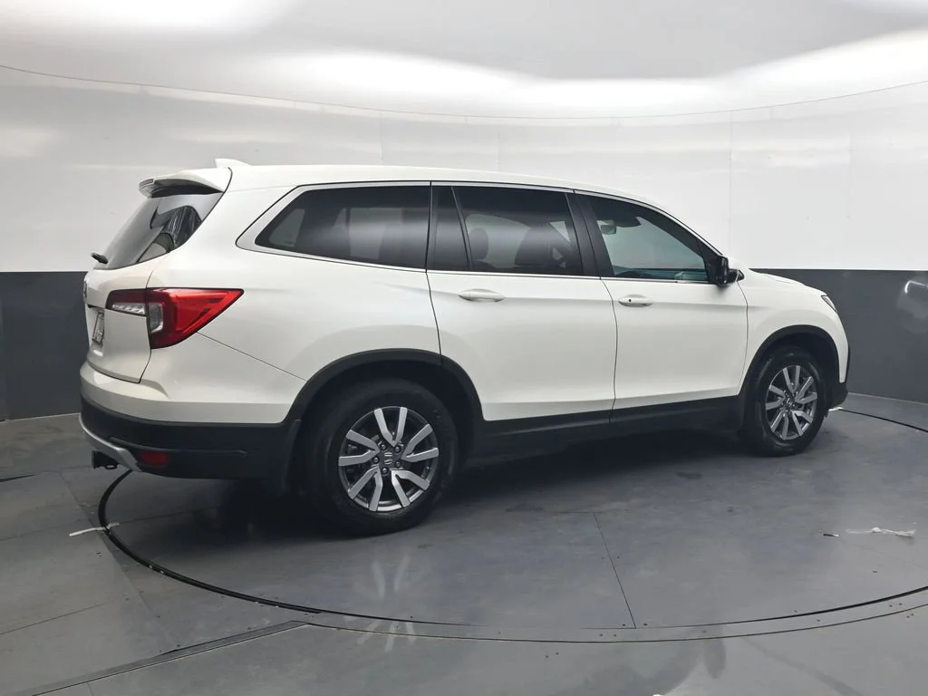 Used 2019 White Diamond Pearl Honda EX-L image 4
