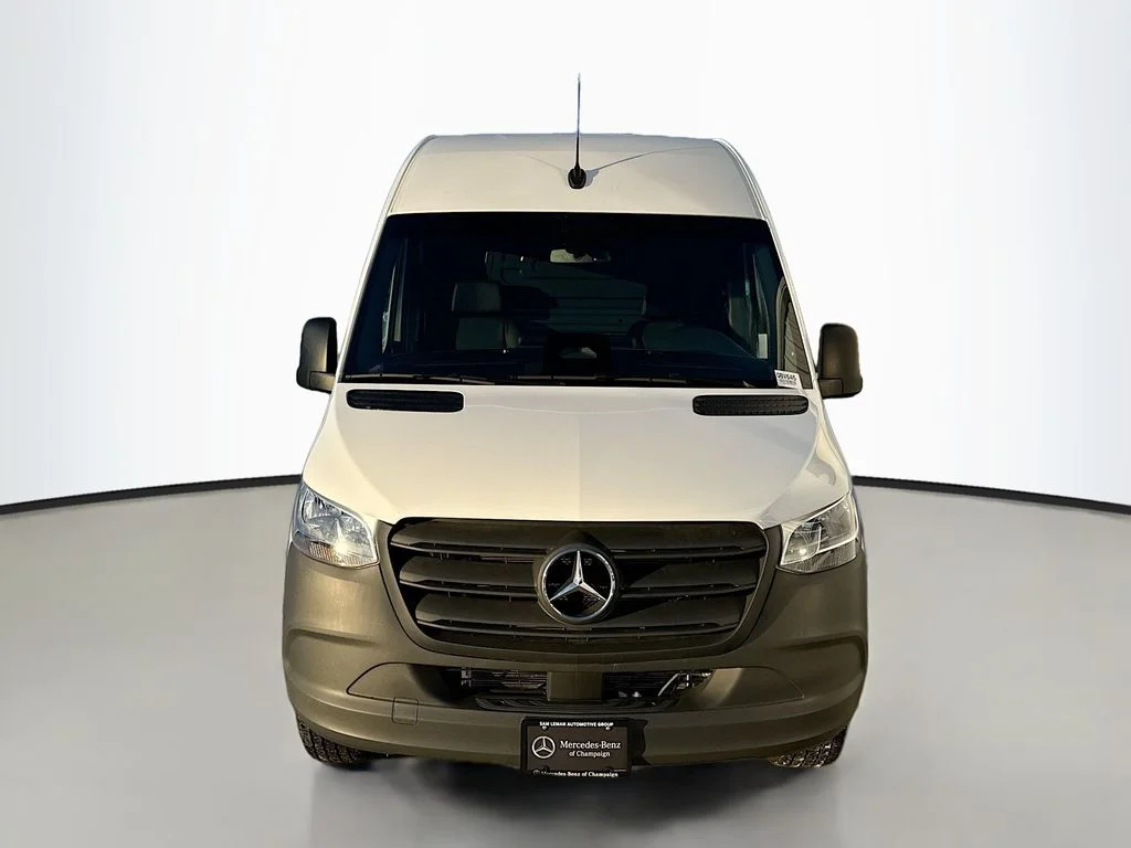 Used 2025 White Mercedes-Benz Cargo 144 WB image 2