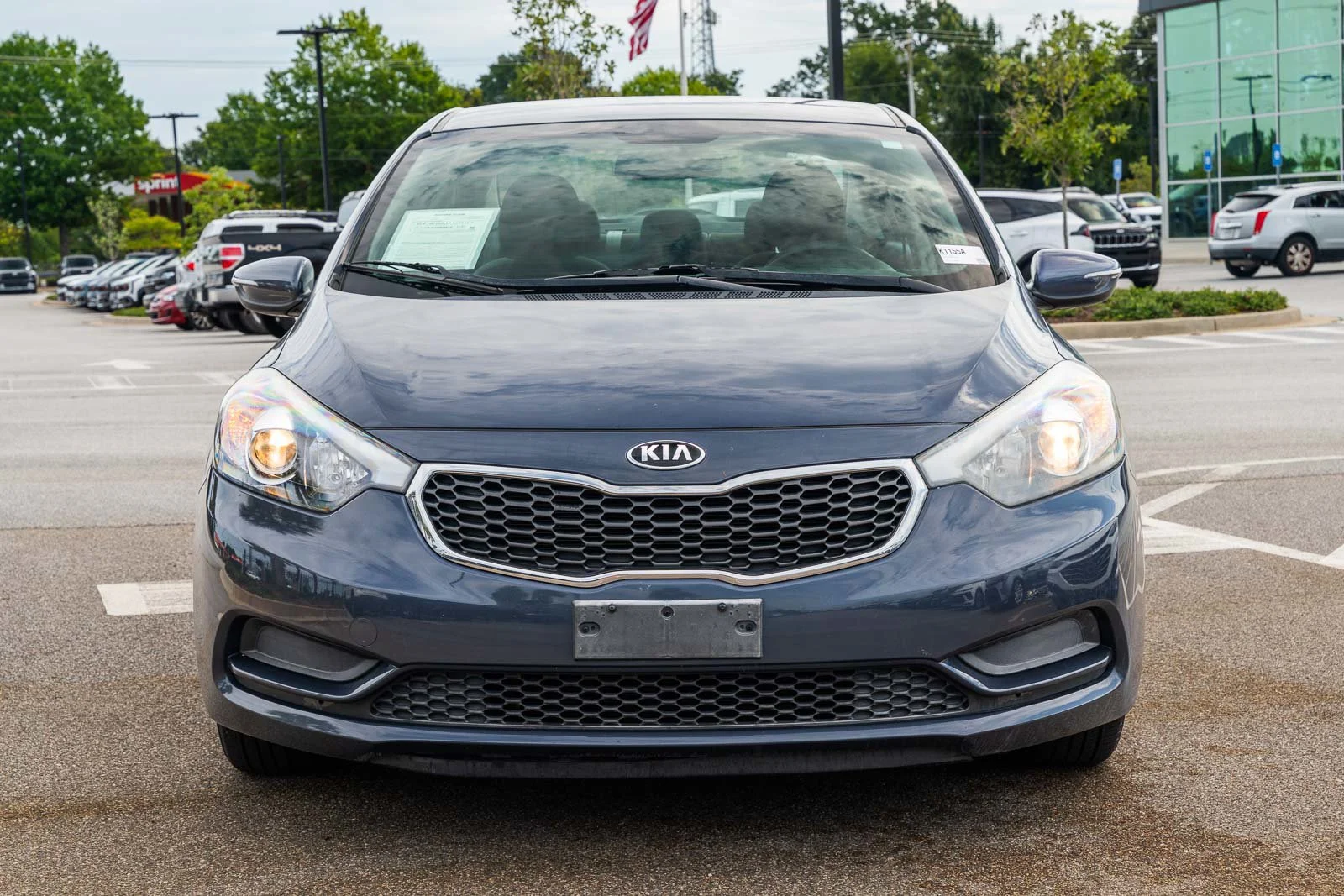 Used 2015  Kia LX image 1
