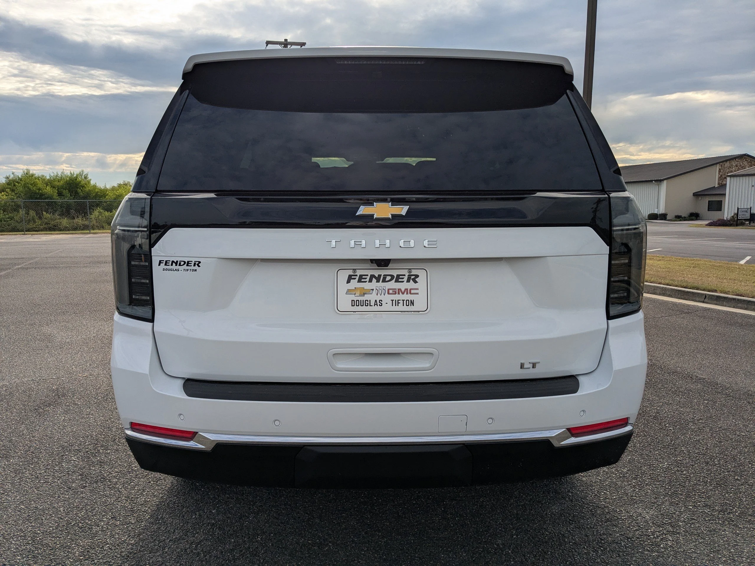 New 2025 Summit White Chevrolet LT image 5