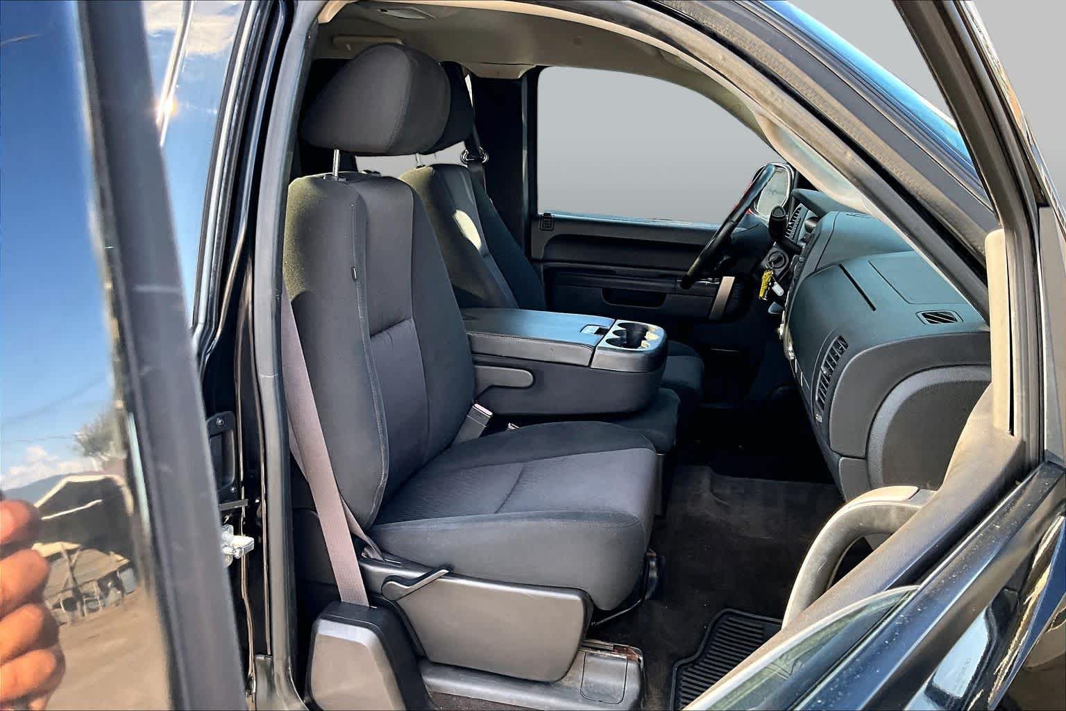 Used 2013 Onyx Black GMC SLE image 11