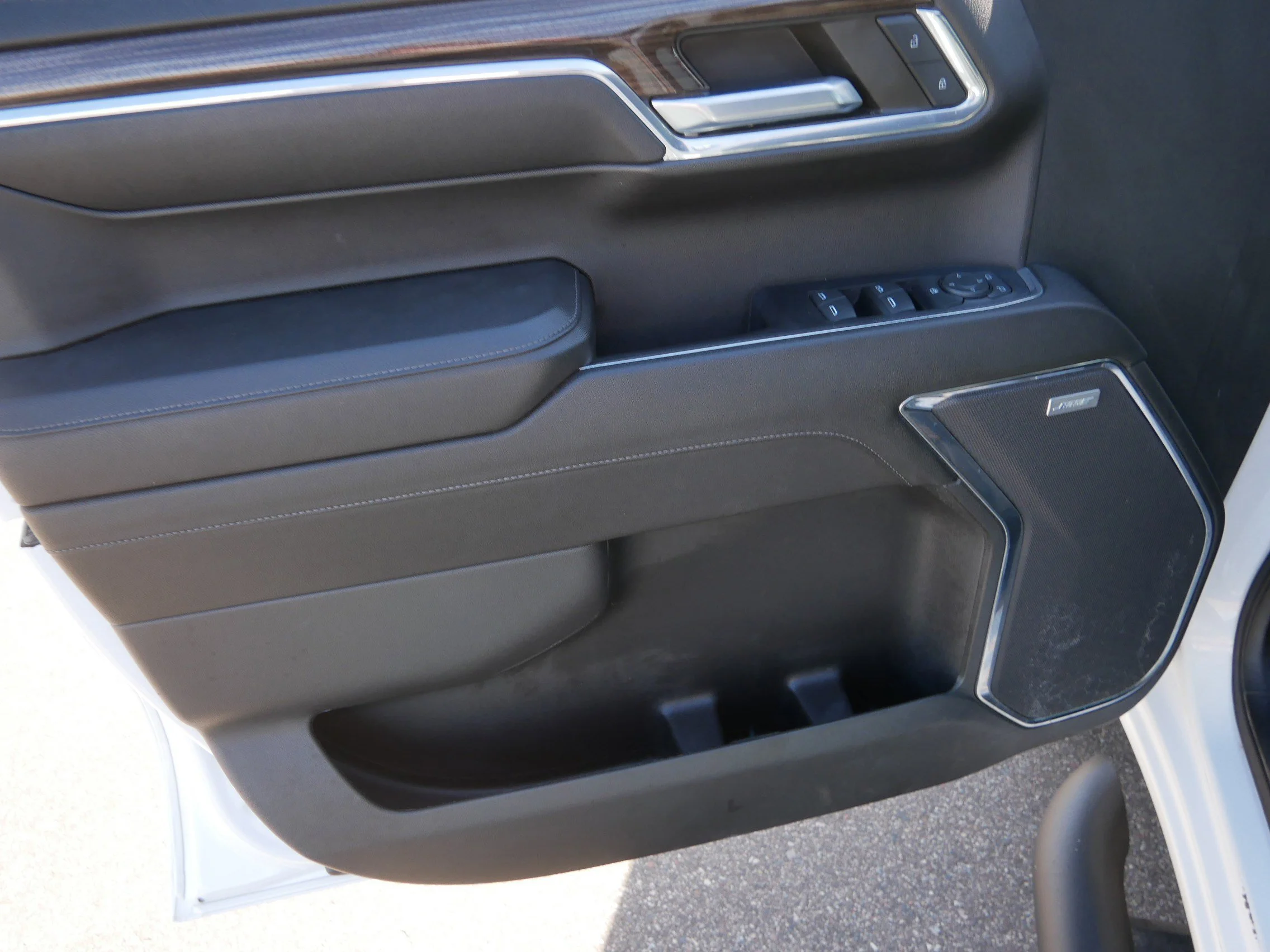 Used 2023 Summit White Chevrolet LT Trail Boss image 22