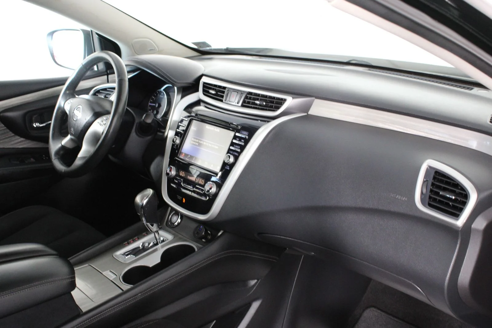 Used 2016 Black Nissan SV image 22