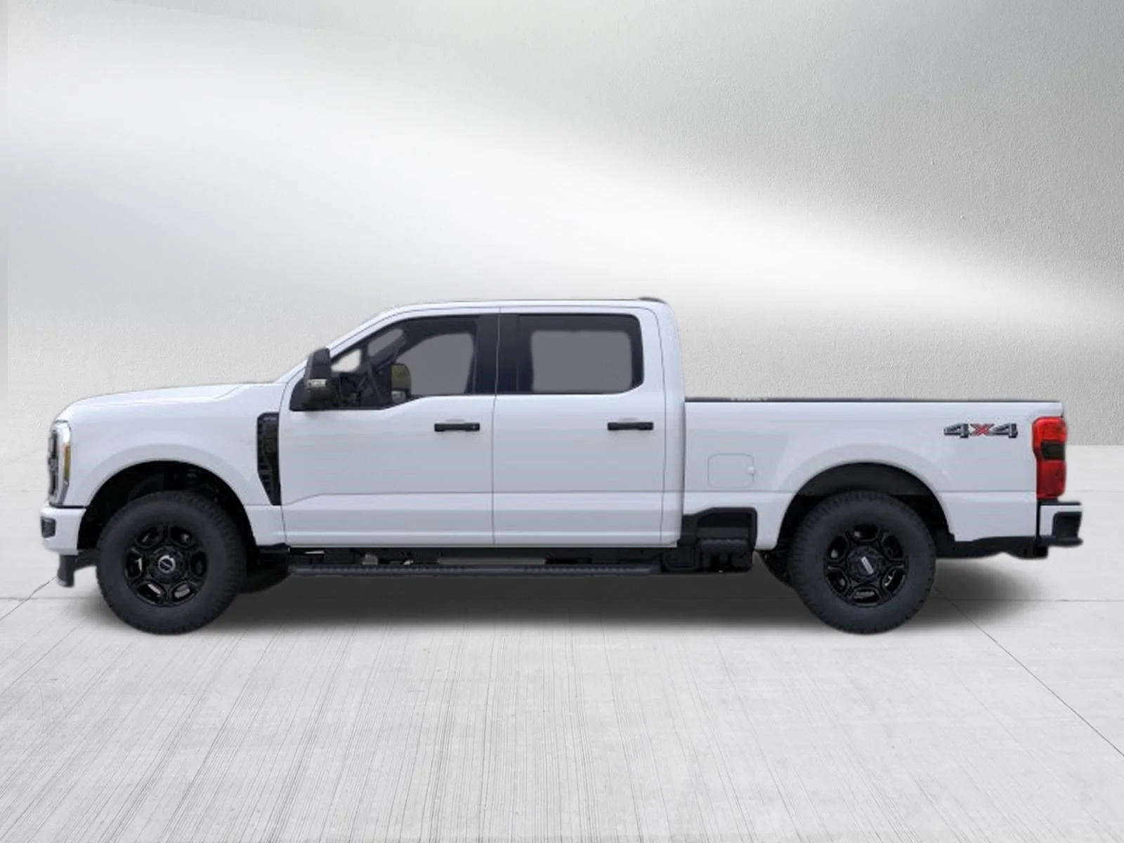 New 2026 Oxford White Ford XL image 3