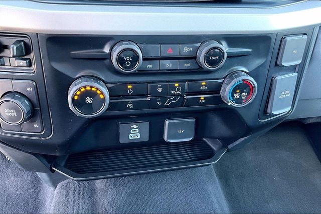 Used 2025 Oxford White Ford XLT image 46