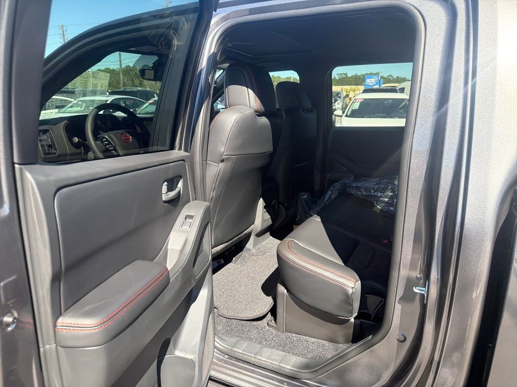 New 2026 Nissan Frontier PRO-4X 4D Crew Cab