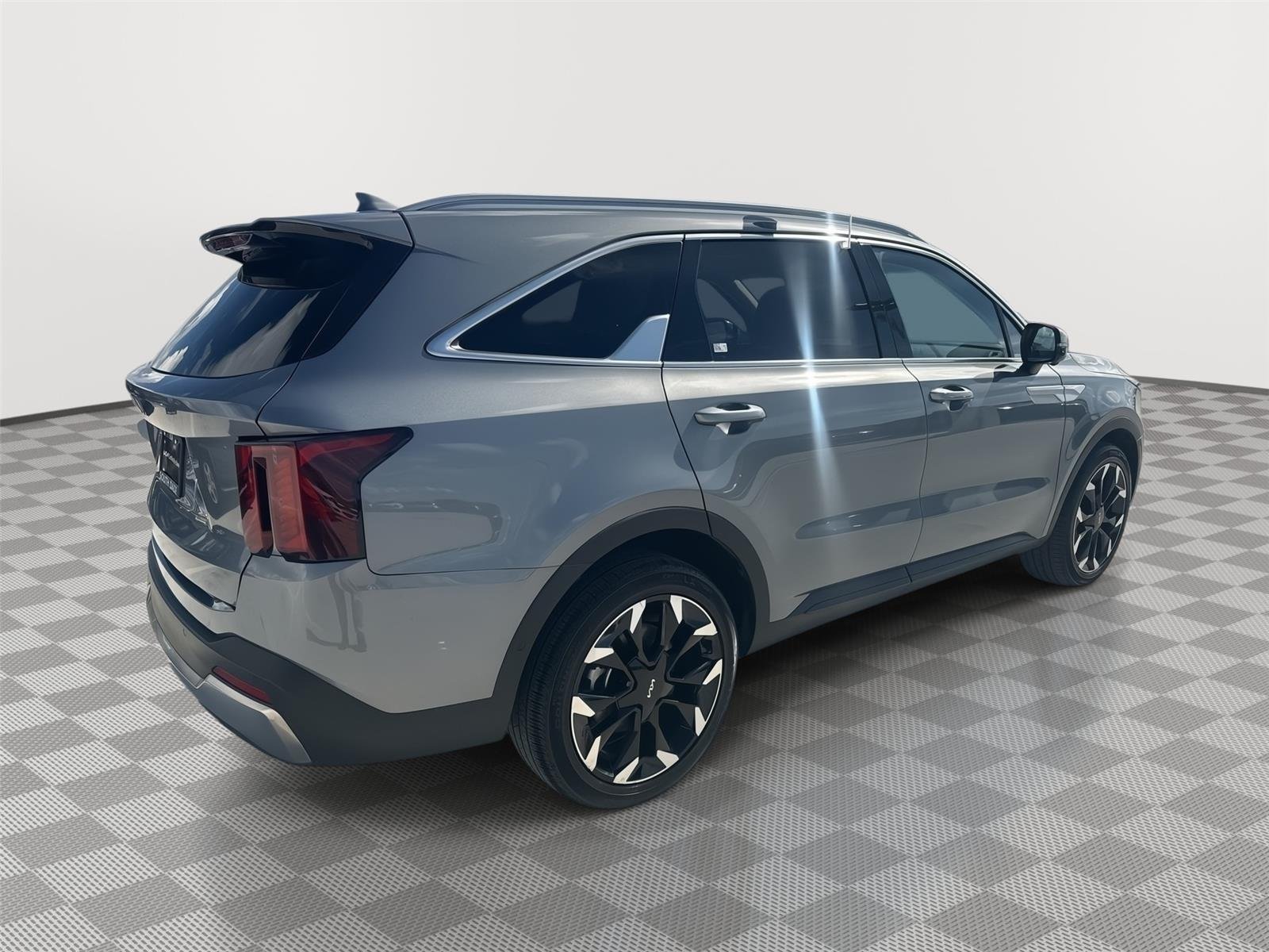 Used 2025 Everlasting Silver Kia SX image 8