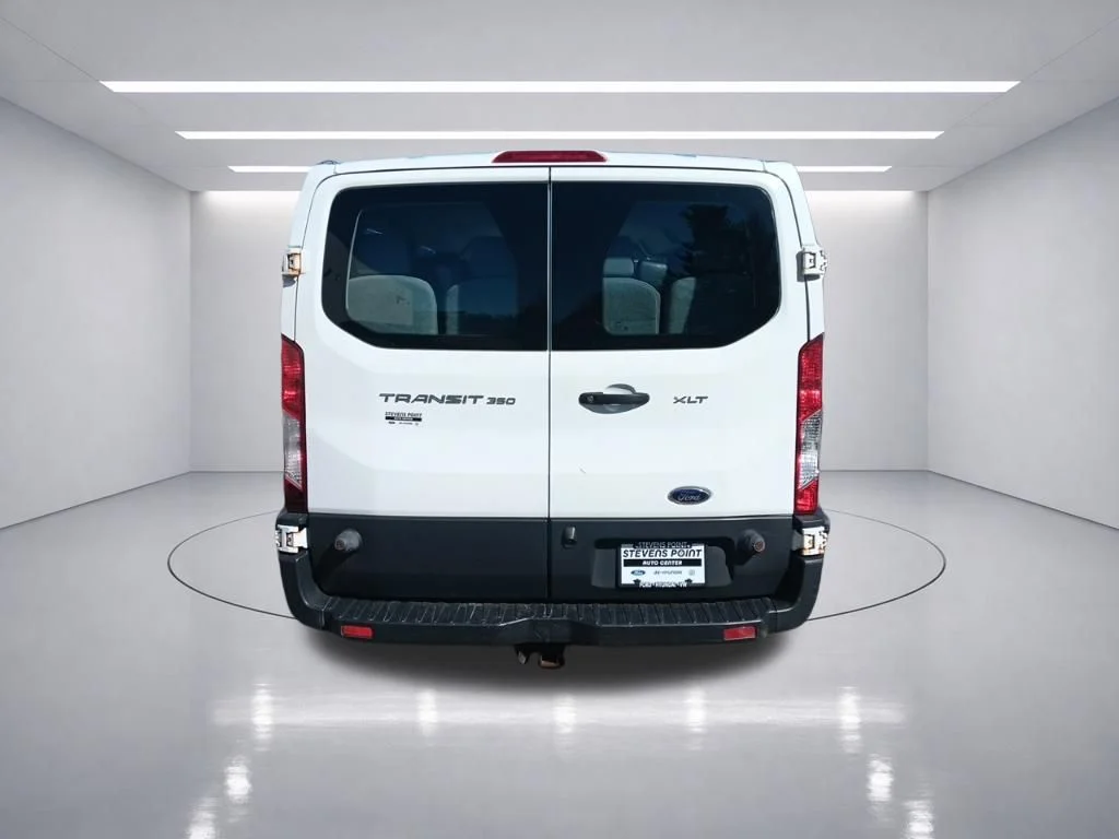 Used 2018 Oxford White Ford XLT image 6