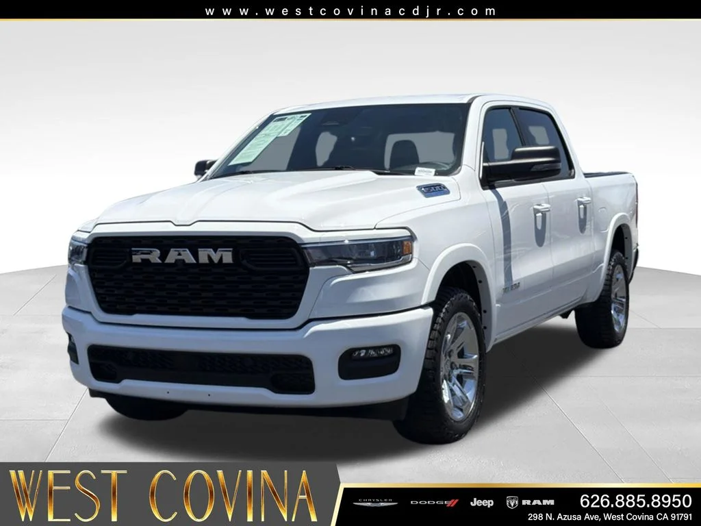 Used 2025 White Ram Big Horn/Lone Star image 4
