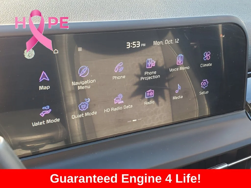 Used 2025 White Kia S image 14