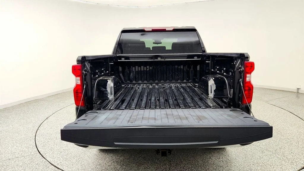 Used 2022 Black Chevrolet 4WD Crew Cab 147