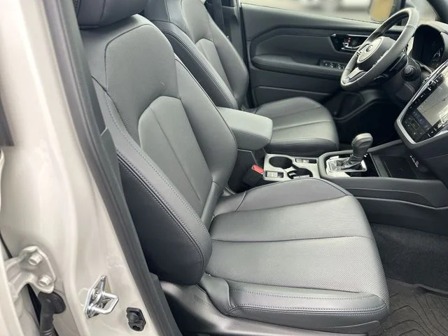 Used 2025 White Subaru Limited image 26