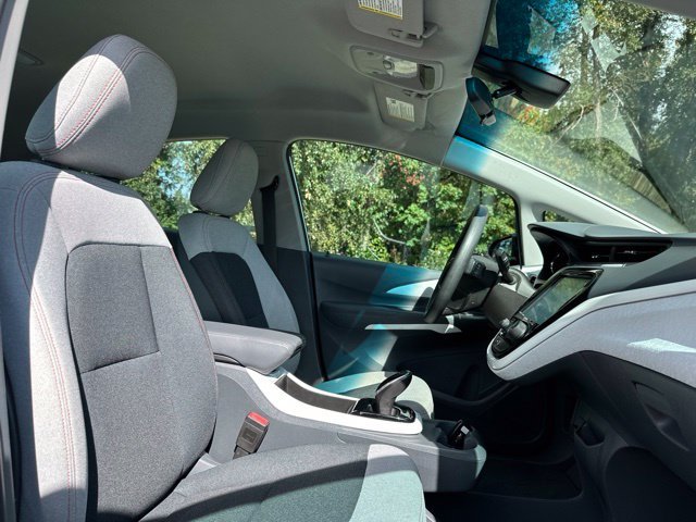 Used 2019 Summit White Chevrolet LT image 23