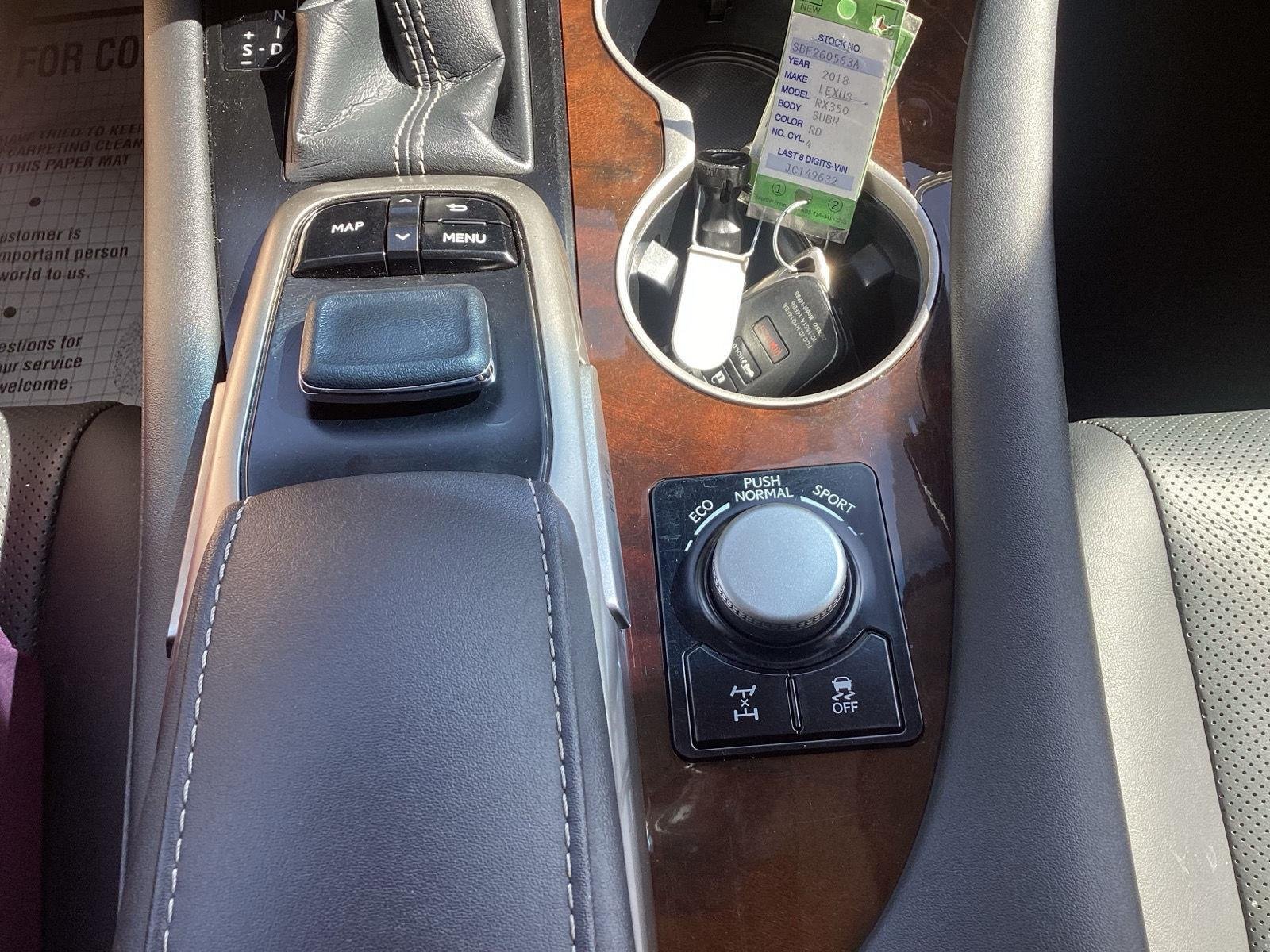 Used 2018 Matador Red Mica Lexus Base image 27