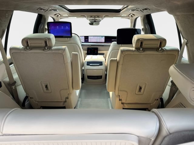 2026 Cadillac Escalade Platinum Sport photo 5