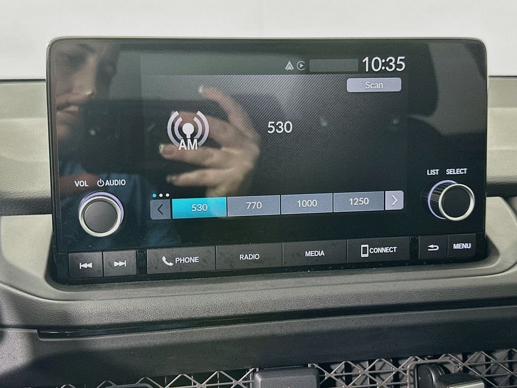 2025 Honda Accord SE - Photo 14