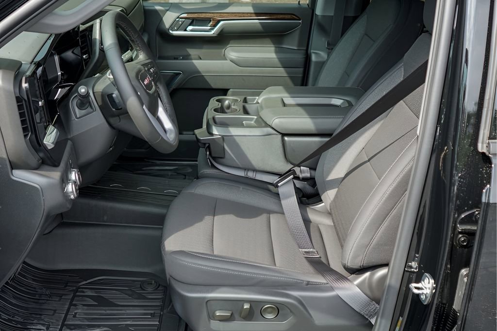 New 2026 Onyx Black GMC Elevation image 10