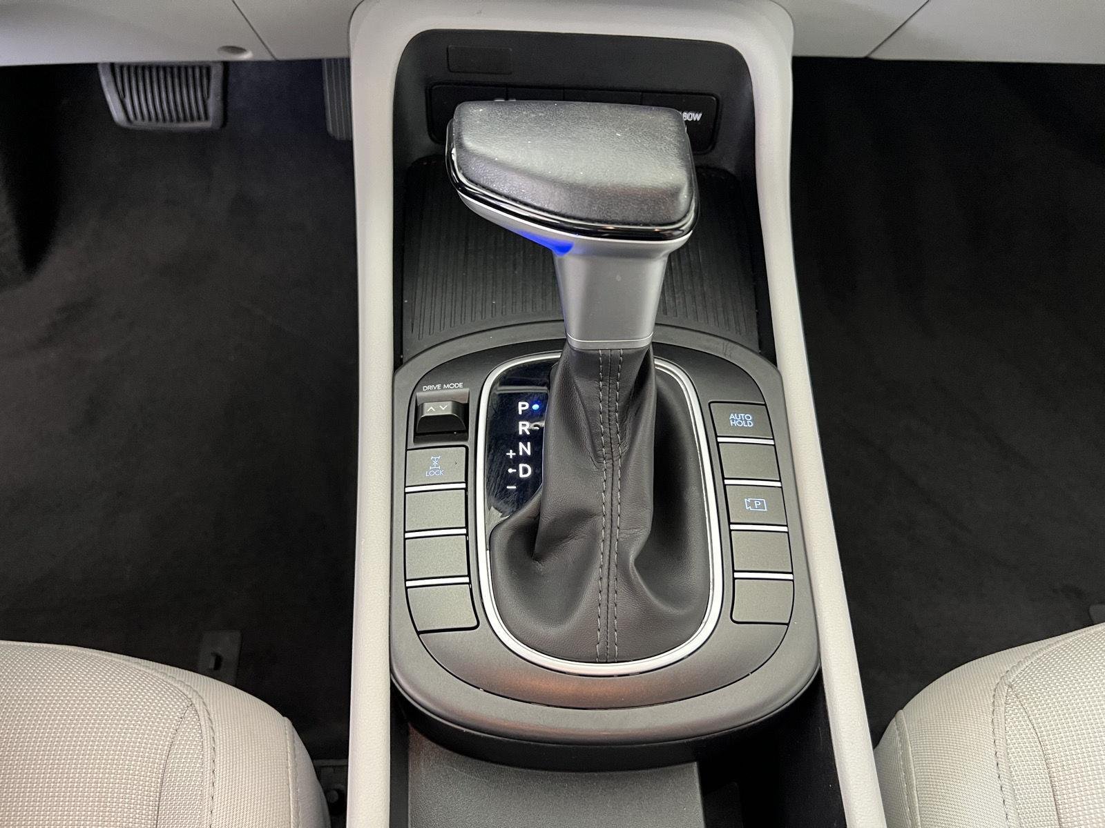 Used 2024 Mirage Green Hyundai SEL image 17