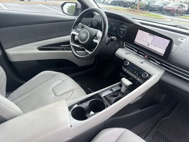 Used 2022  Hyundai Limited image 25