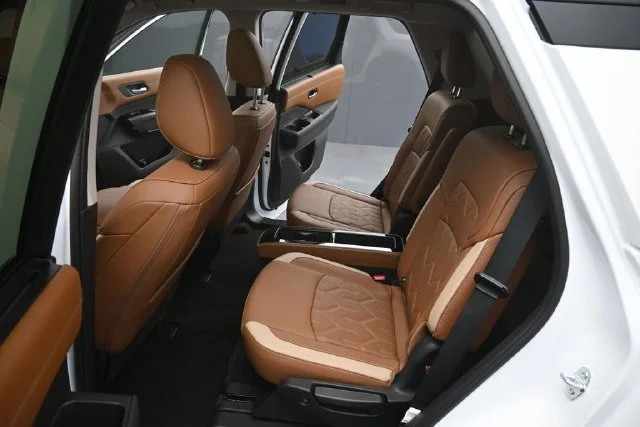 New 2026 White Nissan Platinum image 16