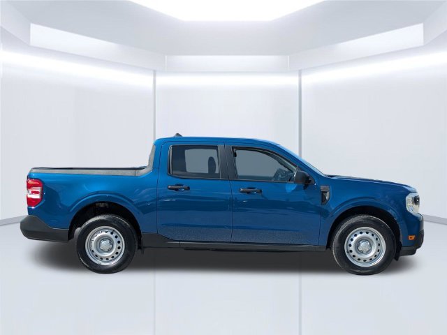 Used 2024 Blue Ford XL image 7