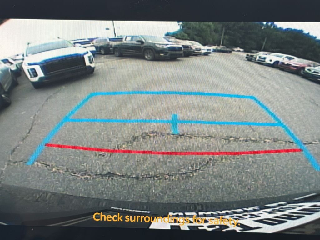 2025 Toyota Sienna XLE - Photo 28