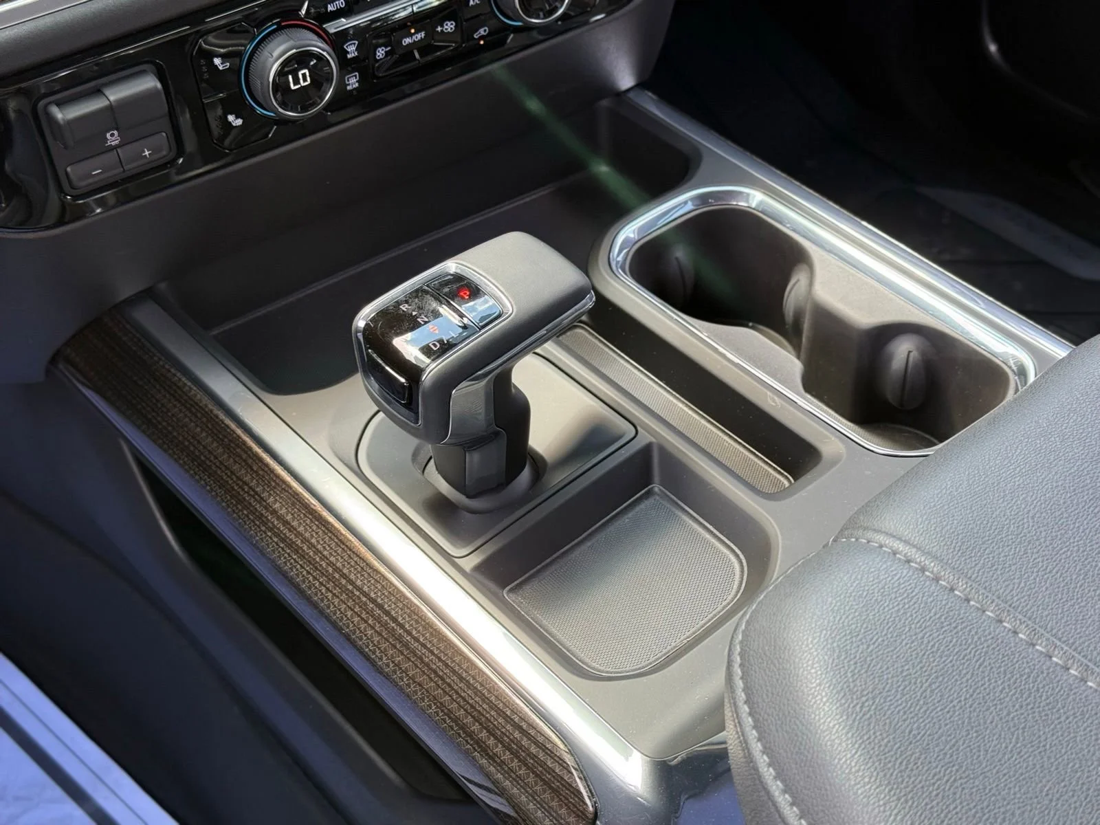 2025 Chevrolet Silverado 1500 RST - Photo 21