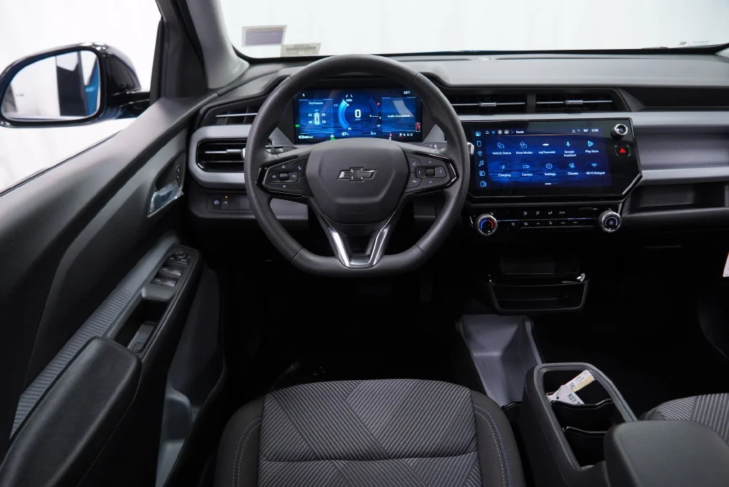 New 2027 Marina Blue Metallic Chevrolet LT image 13