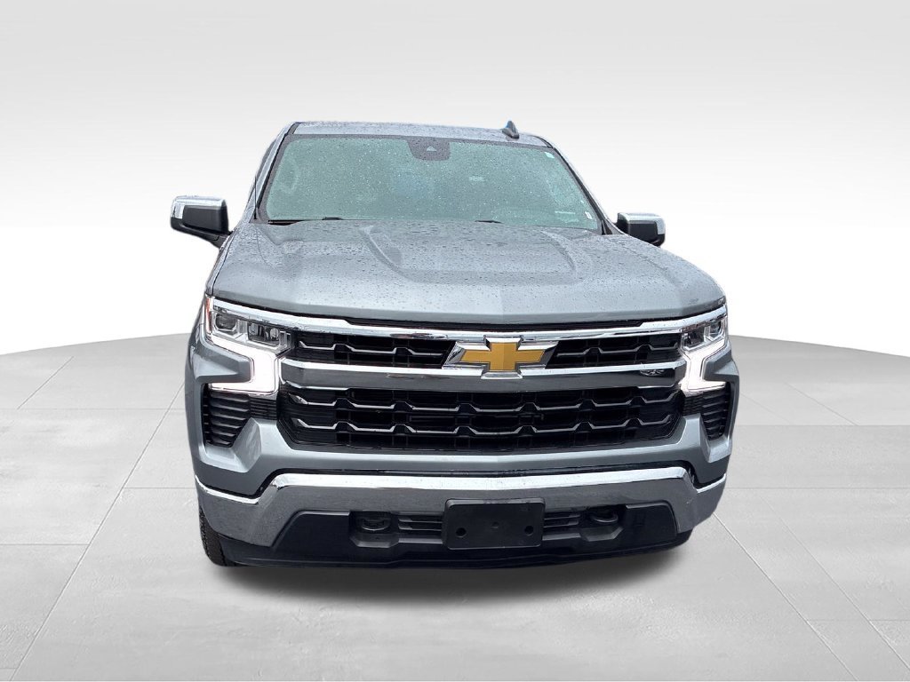 Used 2023 Gray Chevrolet LT image 8