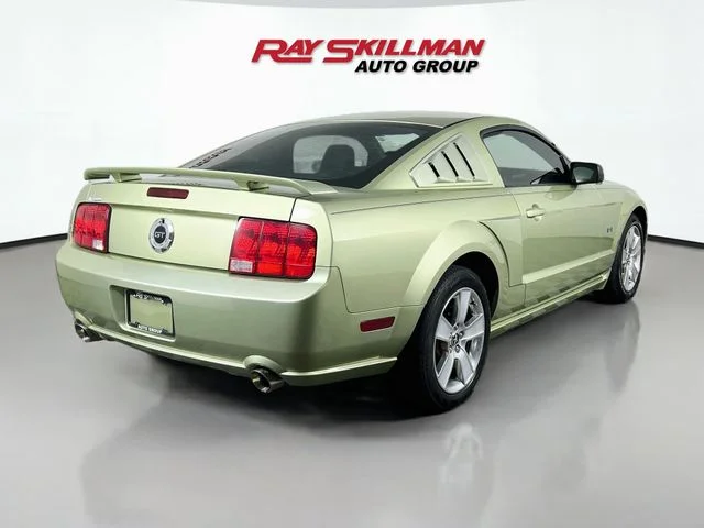 Used 2006 Green Ford GT Premium image 7