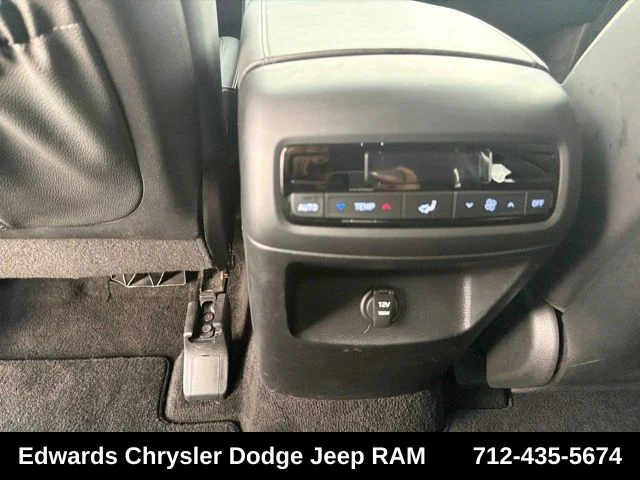 Used 2024 Gray Hyundai SEL image 27