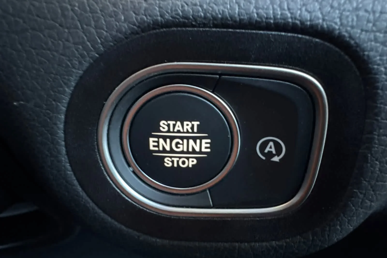 Used 2025  Mercedes-Benz GLE 350 image 26