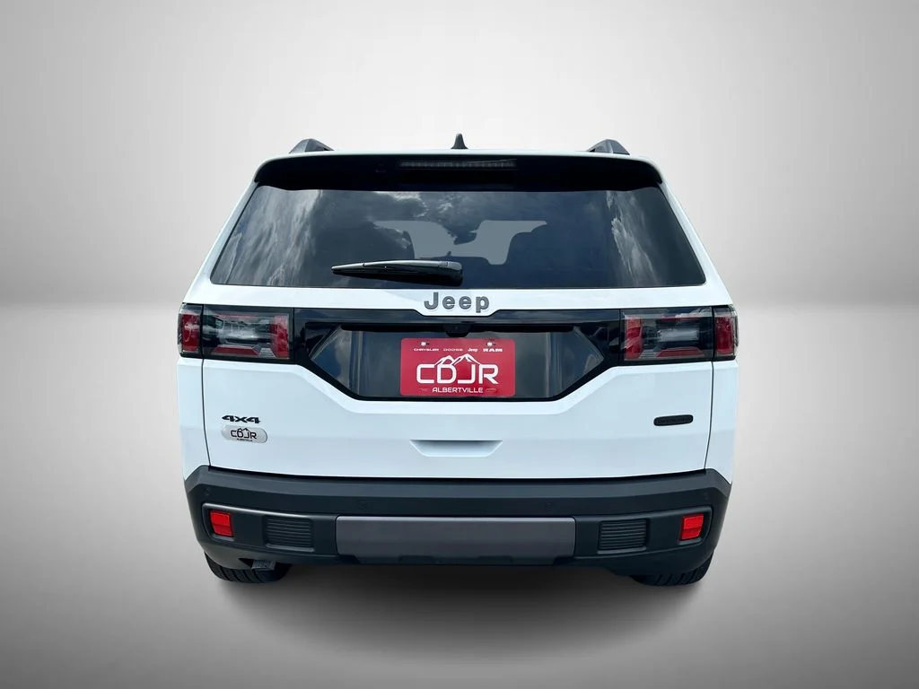 New 2026 Bright White Clear-Coat Exterior Paint Jeep Overland image 9
