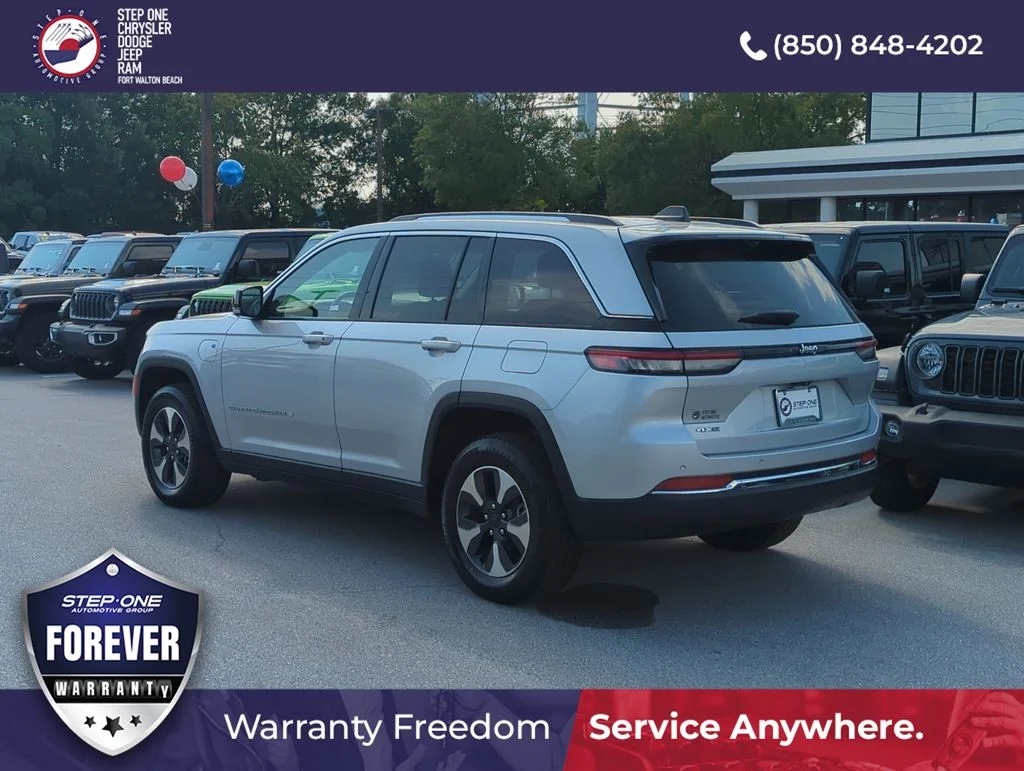 Used 2022 Silver Jeep 4xe image 4