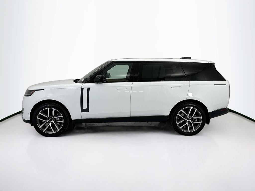 New 2026 Fuji White LAND ROVER SE LWB 7-Seats / V8 image 8