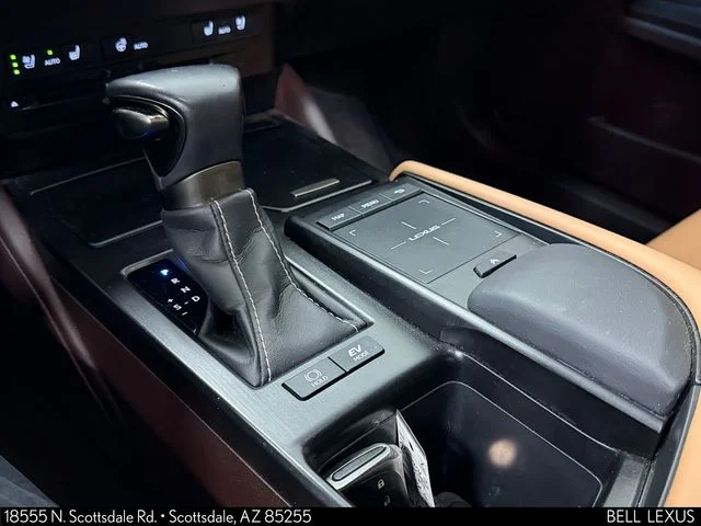 Used 2019 Red Lexus 300h image 28