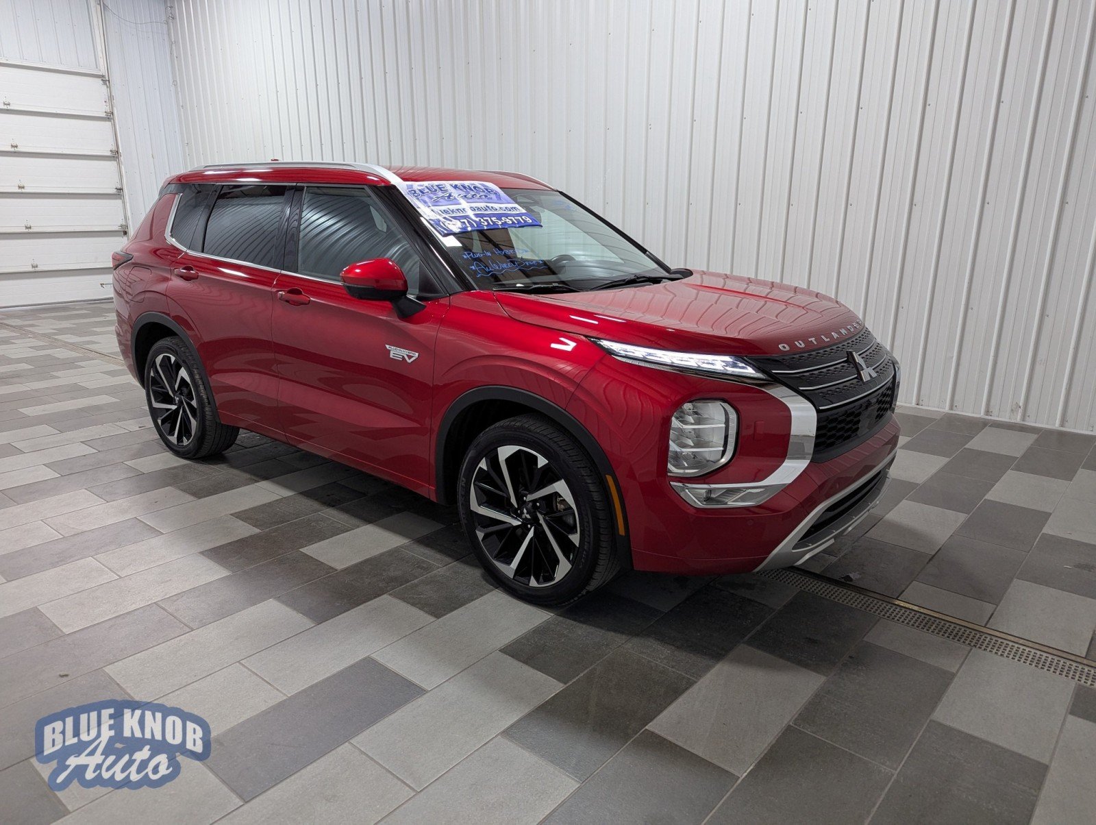 2023 Mitsubishi Outlander PHEV SEL photo 4