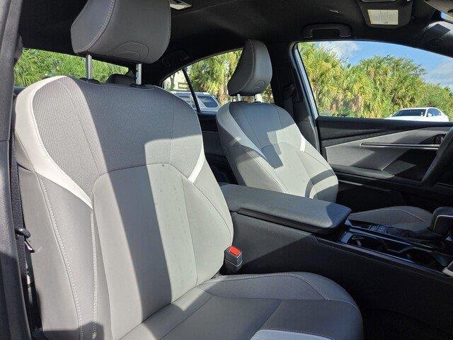 Used 2026 Ice Cap Toyota SE image 28