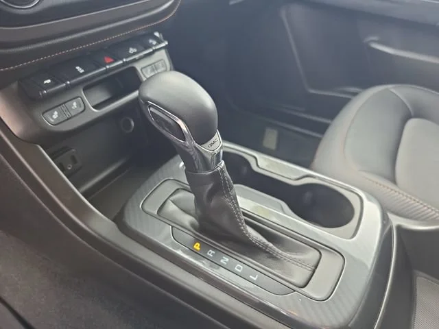 Used 2022 Onyx Black GMC AT4 - Cloth image 23