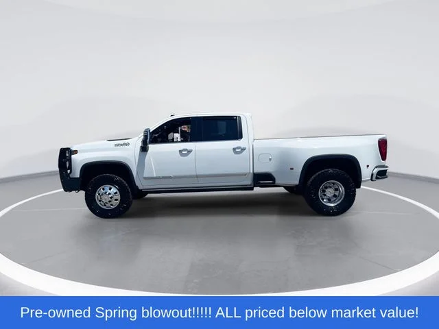 Used 2025 White Chevrolet High Country image 5