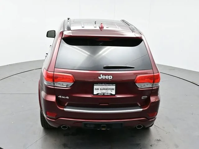 Used 2018 Velvet Red Pearlc Jeep Overland image 38