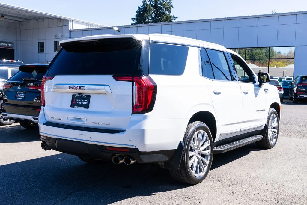 Used 2024 White GMC Denali image 7