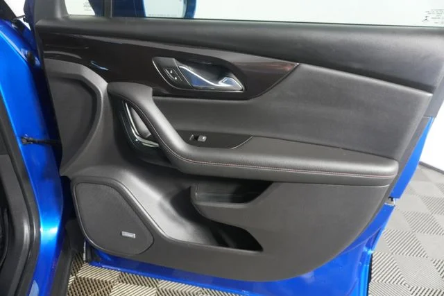 Used 2019 Kinetic Blue Metallic Chevrolet RS image 35