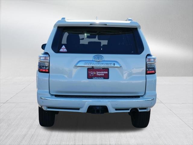 Certified Used 2023 BLIZZARD PEARL Toyota  image 6
