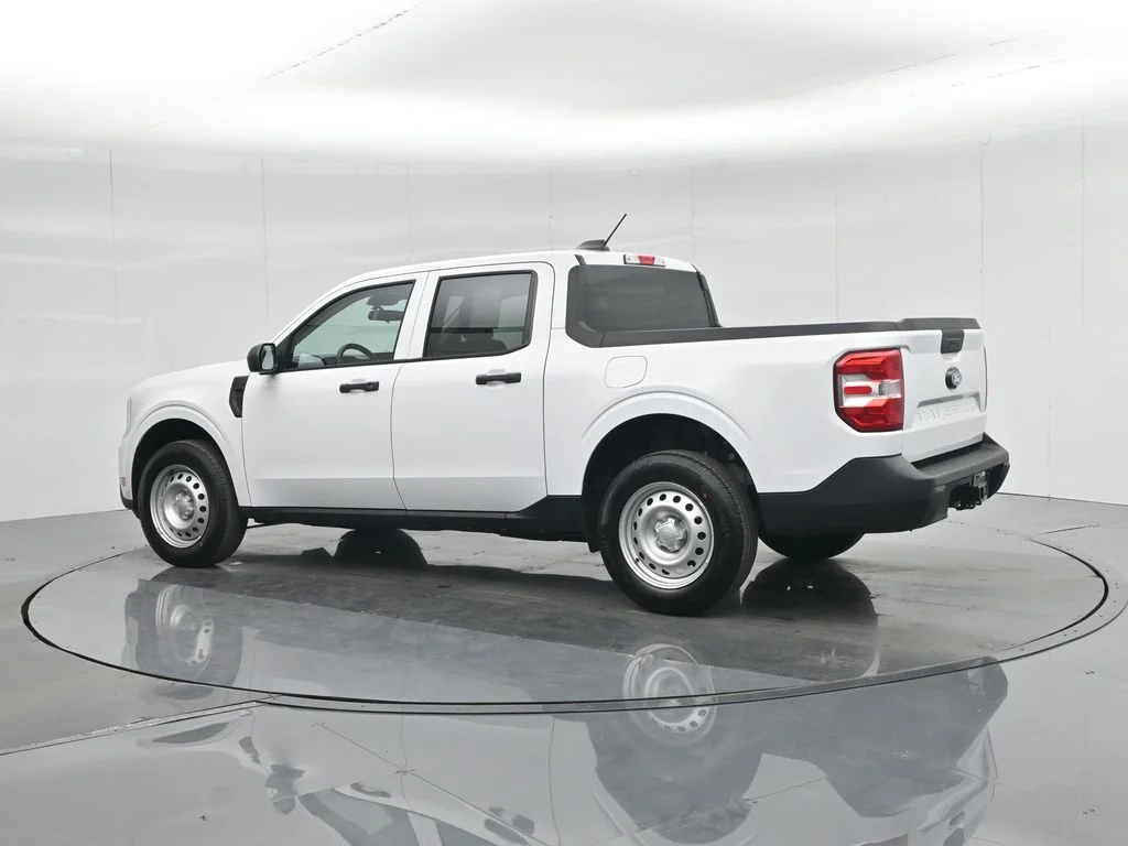 New 2026 Oxford White Ford XL image 6