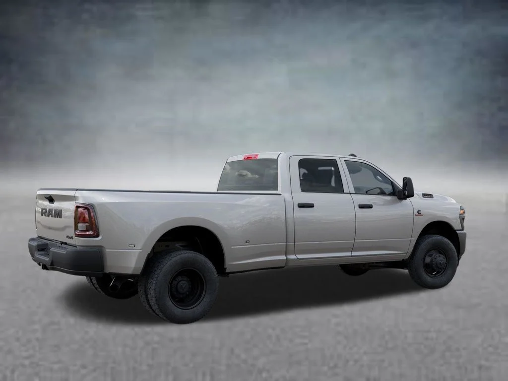 New 2026 Silver-Zynith Exterior Paint RAM Tradesman image 4