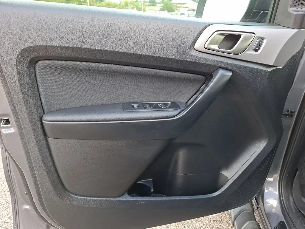 Used 2023 Gray Ford XLT image 11