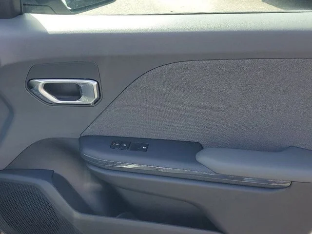 New 2025 Snow White Pearl Kia EX image 32